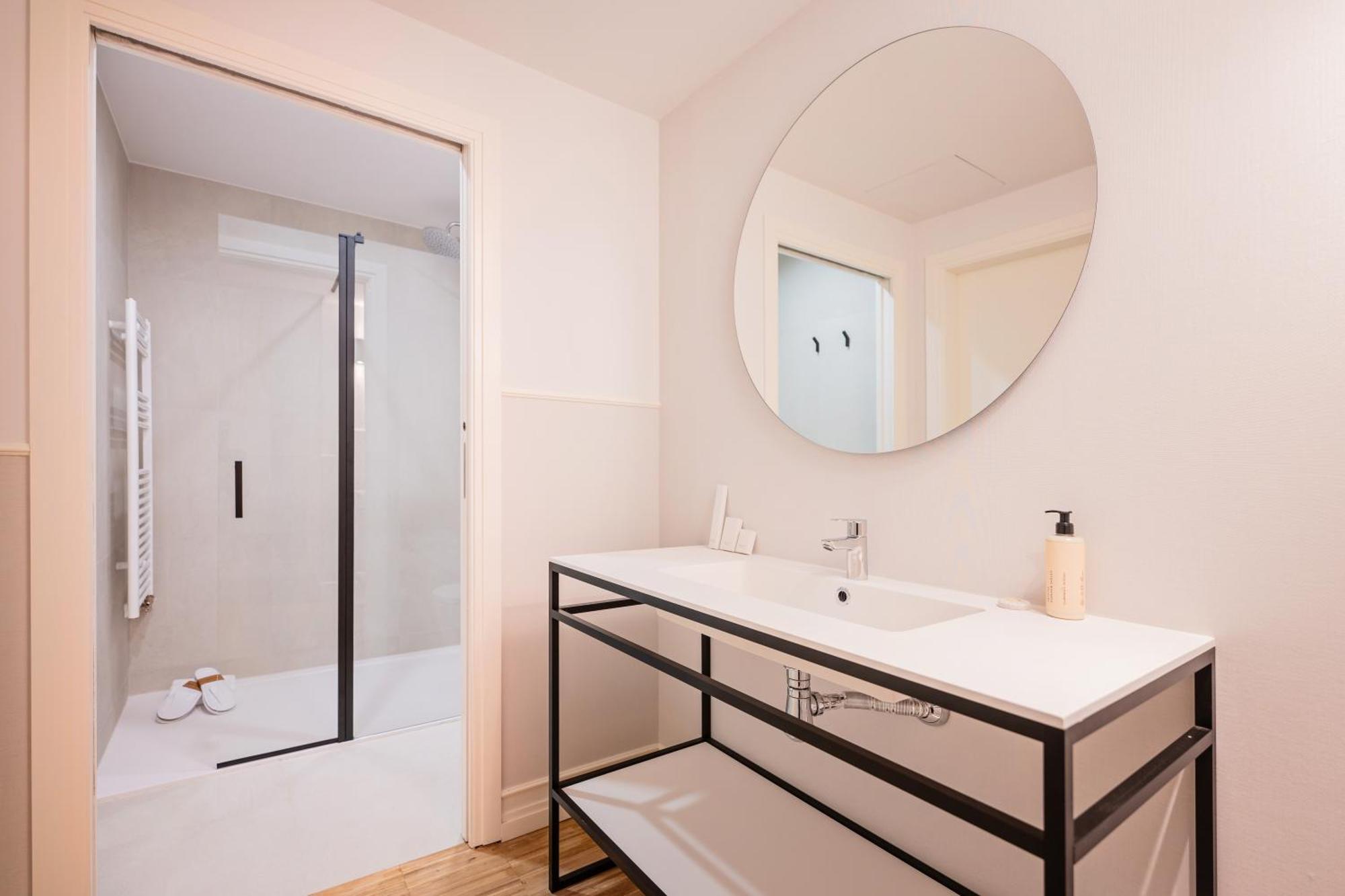Sweett - Gran Via Apartment บาร์เซโลนา ภายนอก รูปภาพ