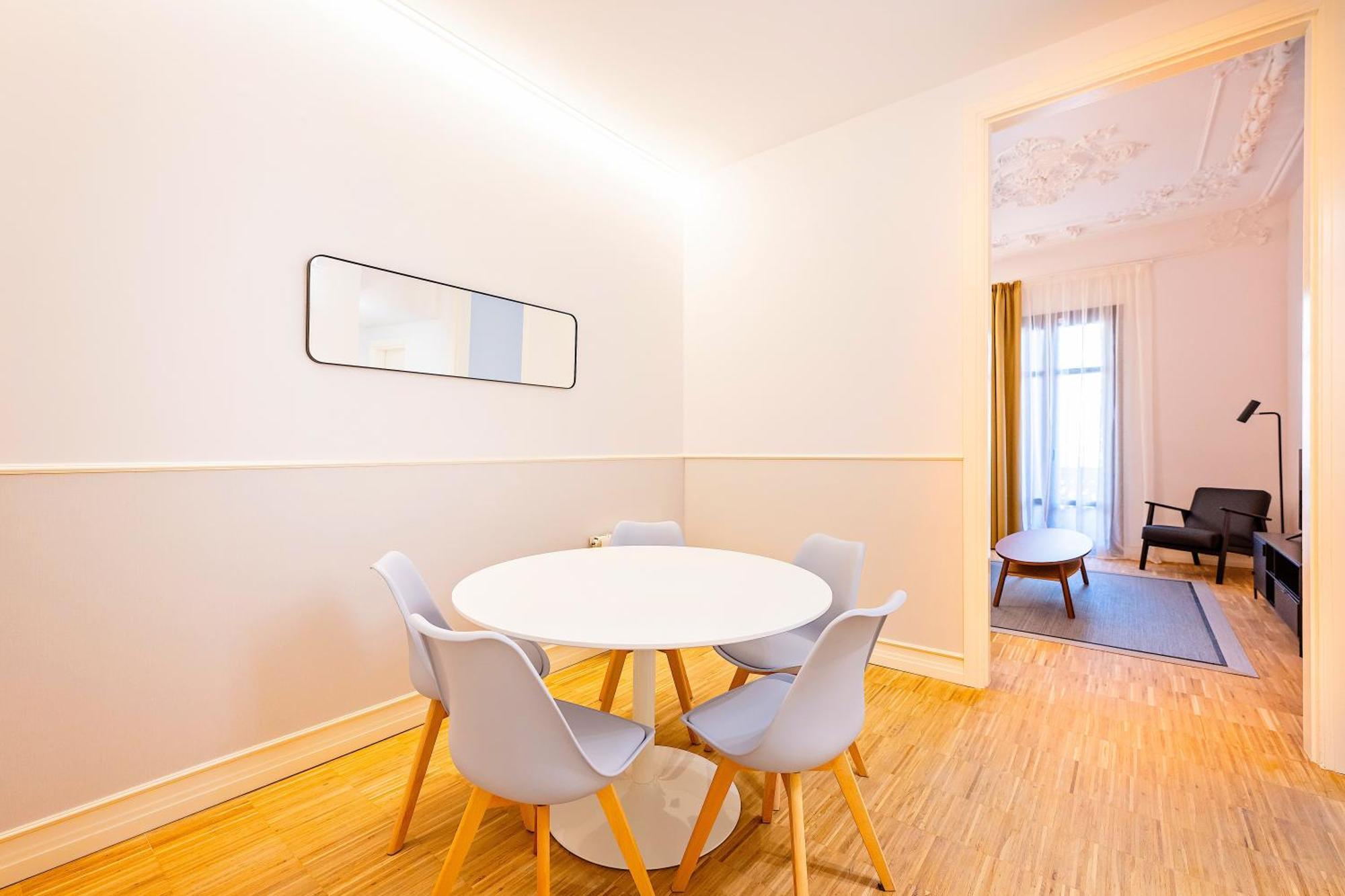 Sweett - Gran Via Apartment บาร์เซโลนา ภายนอก รูปภาพ